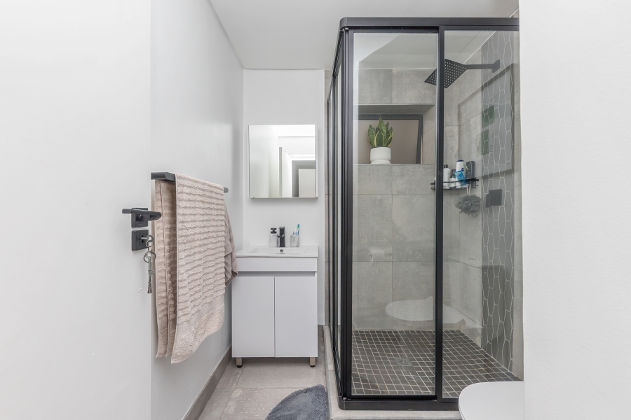 2 Bedroom Property for Sale in Cape Town City Centre Western Cape